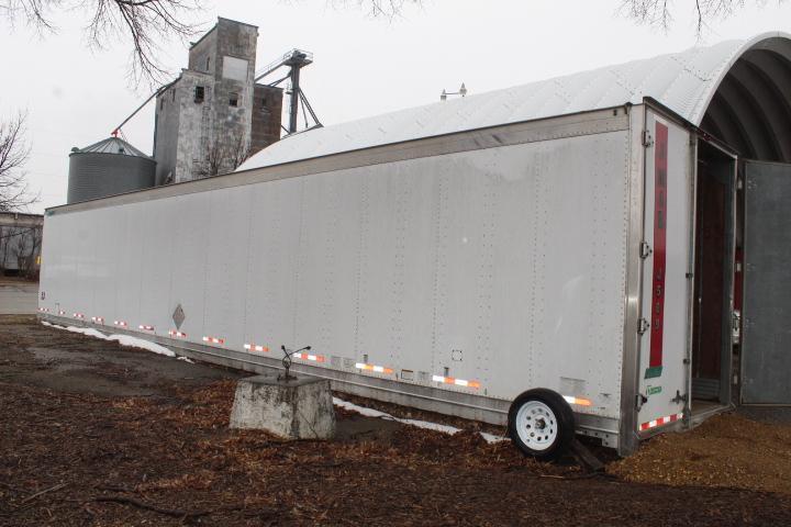 53 ft. Truck Box/Storage Container to be moved