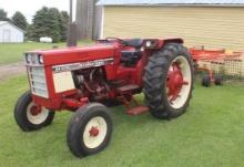 IH 84 Hydro Tractor