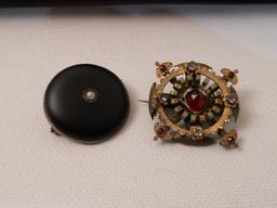 Antique/Victorian Brooch Lot