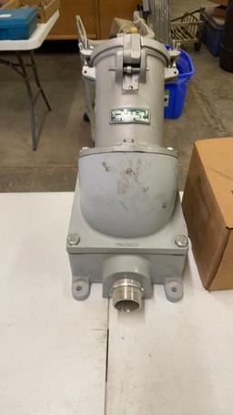 Appleton ADR20034 200 amp receptacle