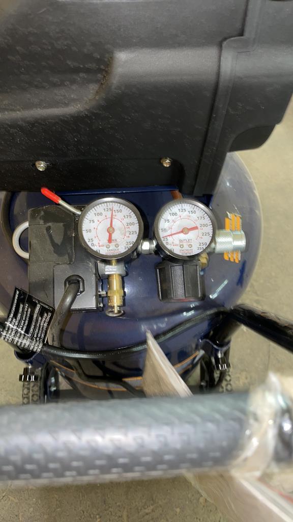 CH  20 gal oil-free compressor