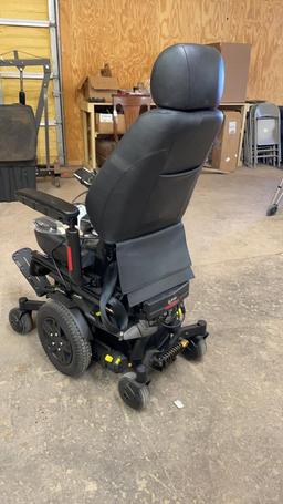 Quantum Edge Motorized wheelchair-Like New