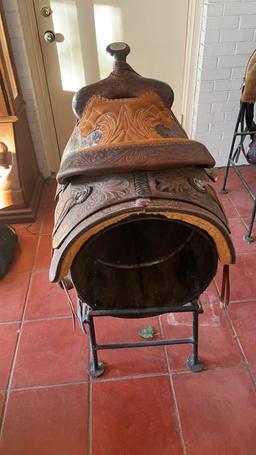 Ryon 13" saddle w/stand