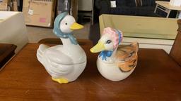 2 geese cookie jars