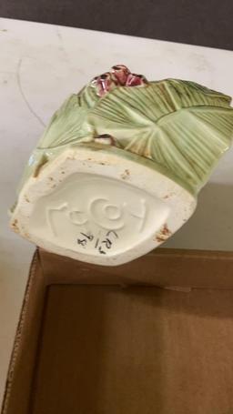 2 boxes of decorative plates, McCoy pieces &