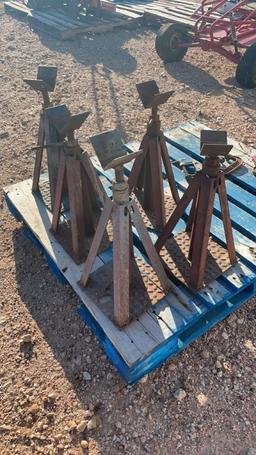 Jack stands