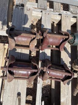 Lot of 4 G-couplings