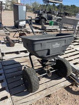 Fertilizer spreader