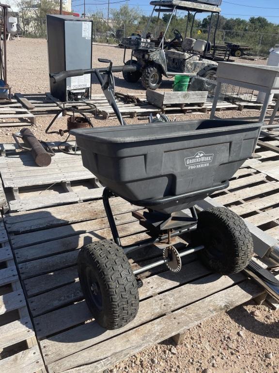 Fertilizer spreader