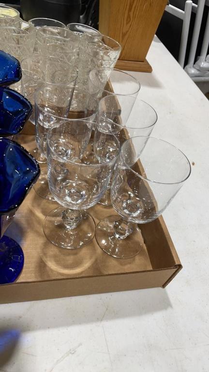 2 boxes of glassware