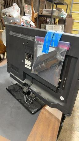 Element 24” TV w/remote