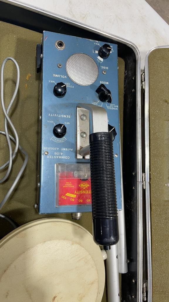 Metal detector