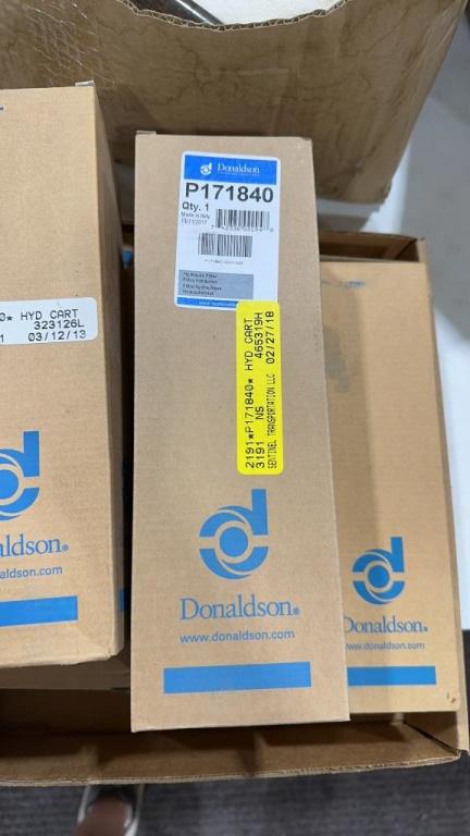 7 Donaldson Hyd filters P171840