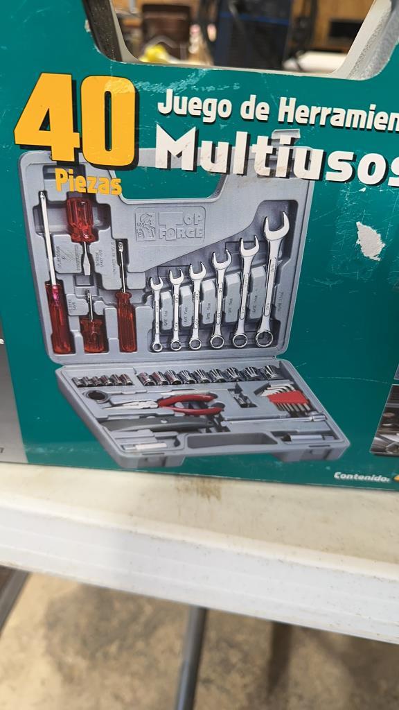 New 40pc tool set