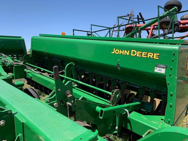 JD 455  30" Drill