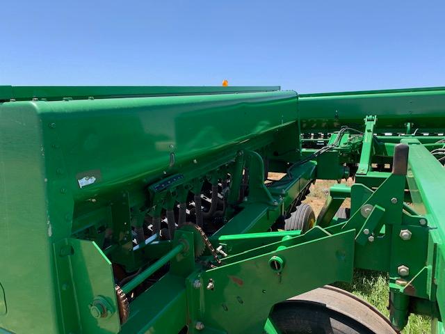 JD 455  30" Drill