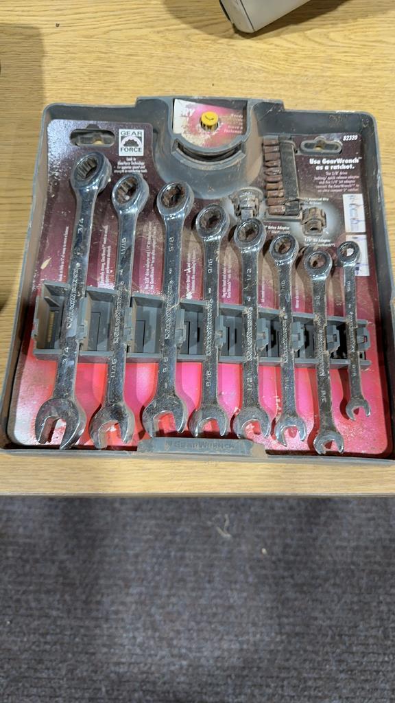Combo gear wrench set