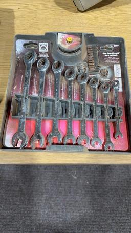 Combo gear wrench set