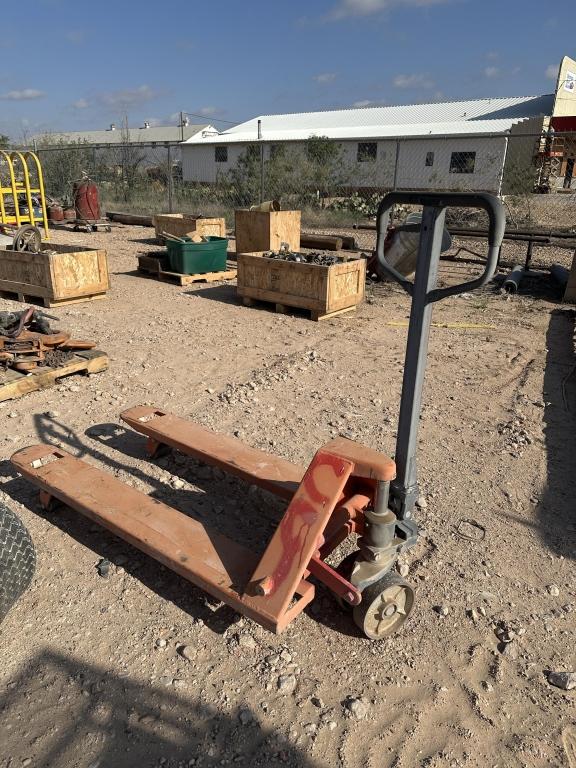 Pallet jack