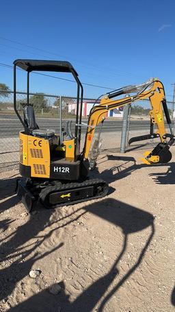 AGT H12R Mini Excavator
