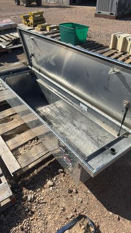 Alum crossover tool box