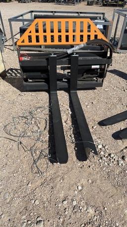 Wolverine Hydraulic pallet fork fo skid steer