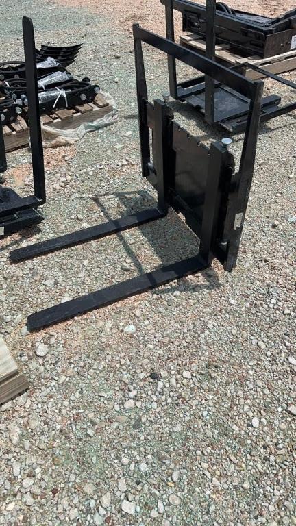 Pallet Forks for mini skid steer