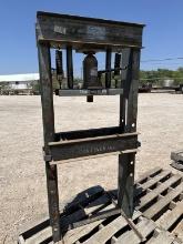 Continental Equip Co. 30 ton shop press