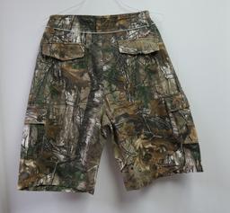 Realtree shorts Camoflauged and Camo Pockets New