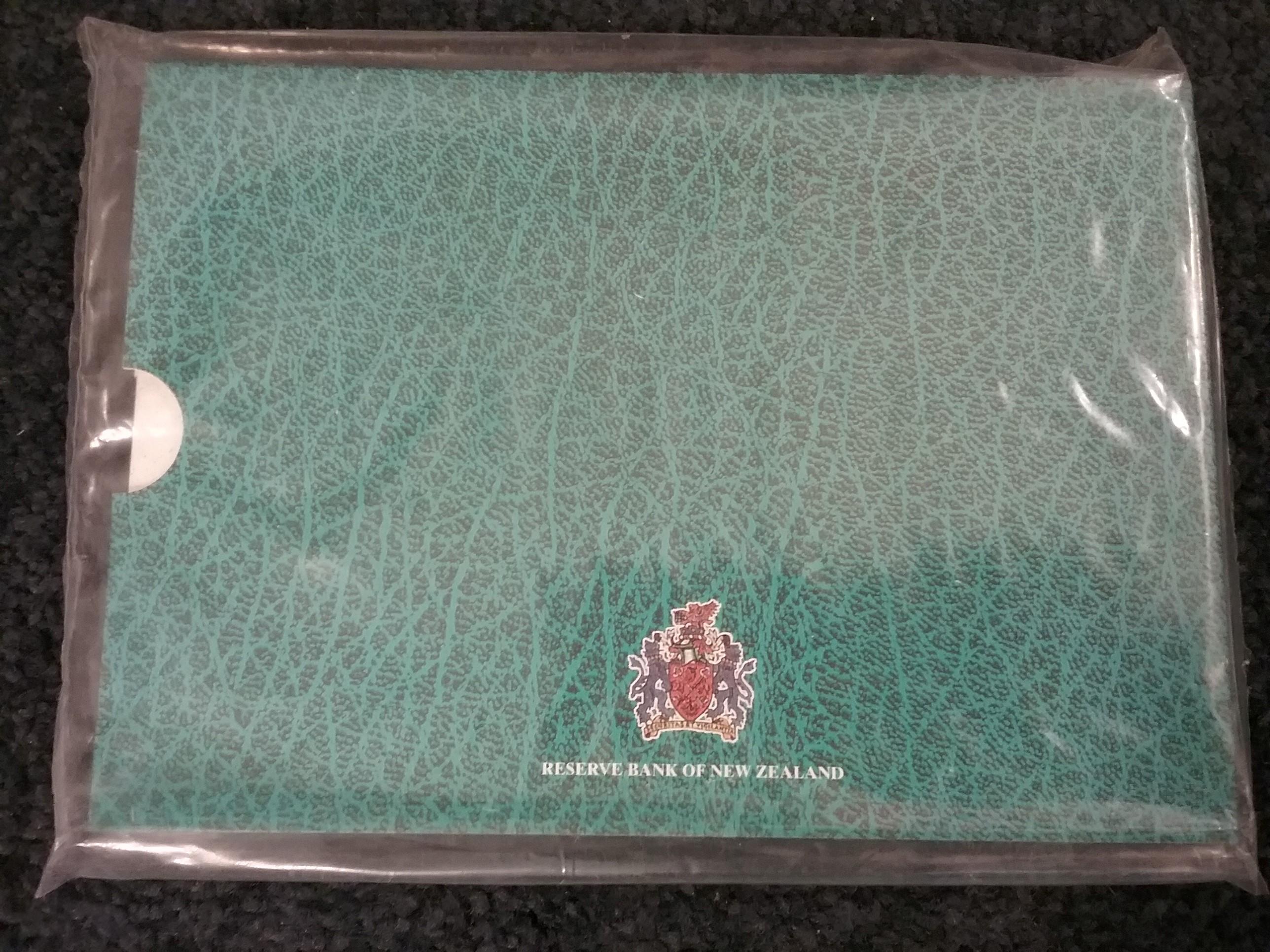 1998 New Zealand BU Coin Set