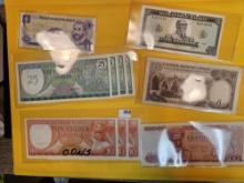 Eighteen nice mixed world notes