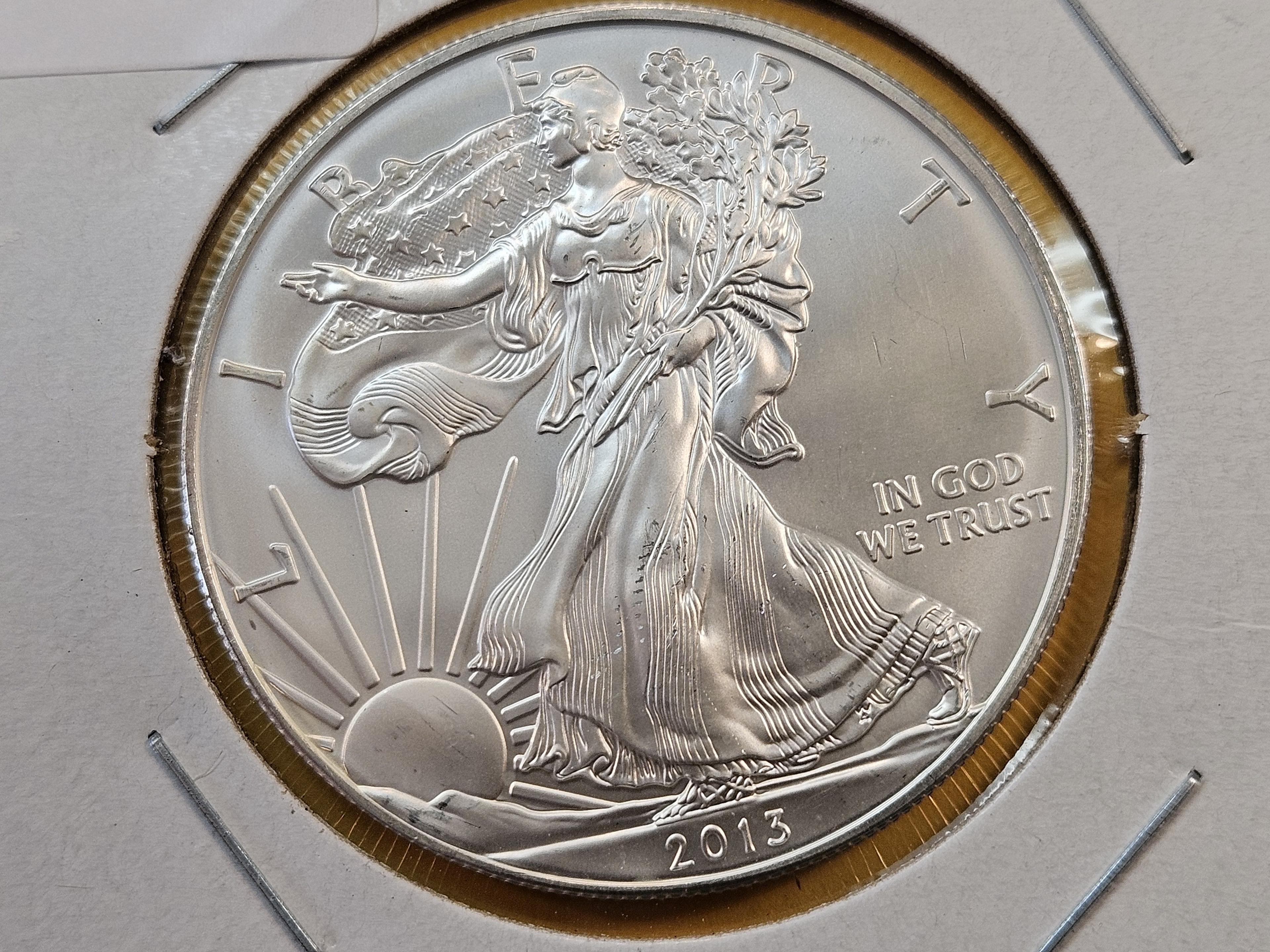 GEM Brilliant Uncirculated 2013 American Silver Eagle