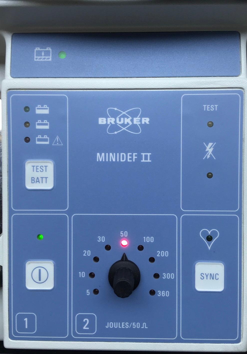 Bruker Medical Minidef 2 Portable Defibrilator