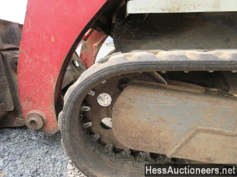 2013 TAKEUCHI TL12 CRAWLER LOADER