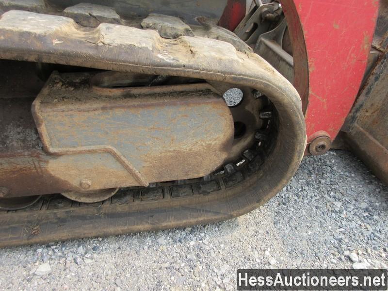 2013 TAKEUCHI TL12 CRAWLER LOADER