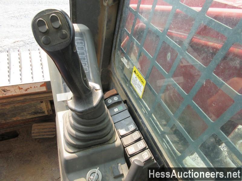 2013 TAKEUCHI TL12 CRAWLER LOADER