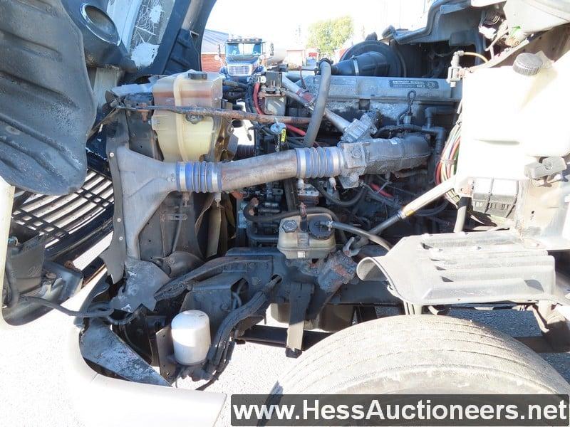 2008 FREIGHTLINER COLUMBIA T/A DAYCAB,HESS REPORTS IN PHOTOS,  693239 MILES
