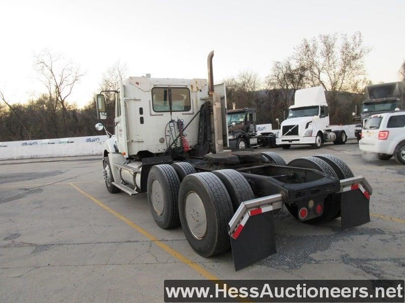 2008 FREIGHTLINER COLUMBIA T/A DAYCAB,HESS REPORTS IN PHOTOS,  693239 MILES