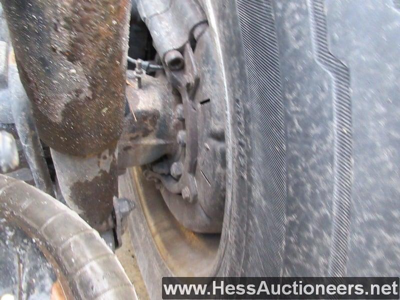 2015 FREIGHTLINER CASCADIA T/A DAYCAB, HESS REPORT IN PHOTOS, 543668 MILES