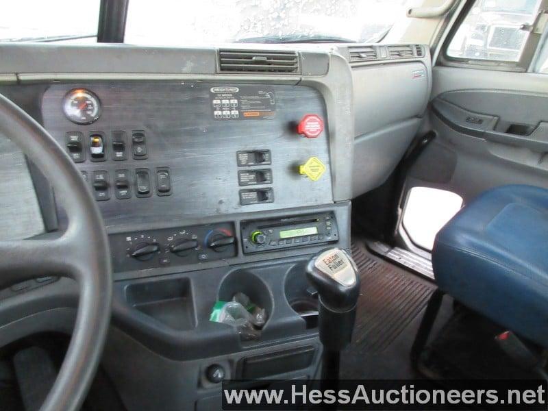 2008 FREIGHTLINER COLUMBIA T/A DAYCAB,HESS REPORTS IN PHOTOS,  693239 MILES
