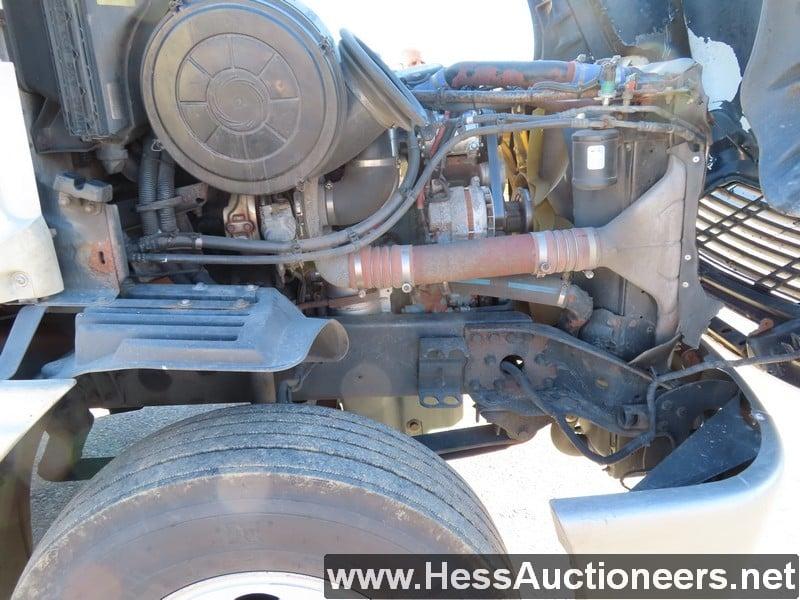 2008 FREIGHTLINER COLUMBIA T/A DAYCAB,HESS REPORTS IN PHOTOS,  693239 MILES