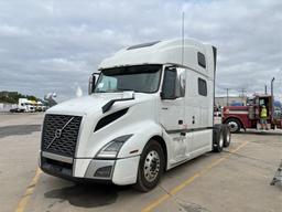 2020 VOLVO VNL860 T/A SLEEPER