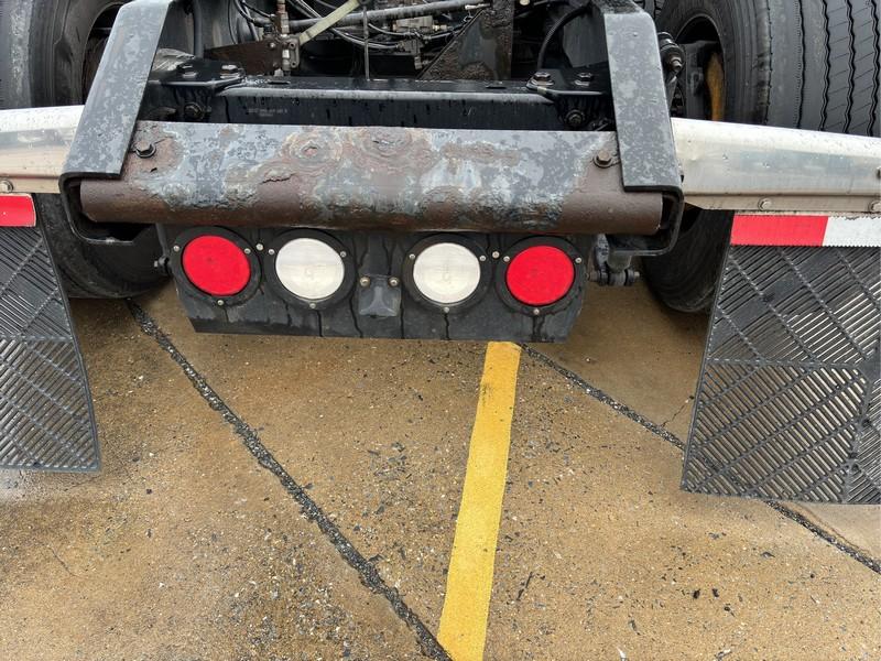 2016 KENWORTH T680 T/A SLEEPER