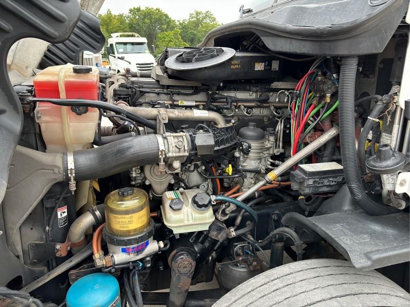 2015 FREIGHTLINER CASCADIA  T/A SLEEPER