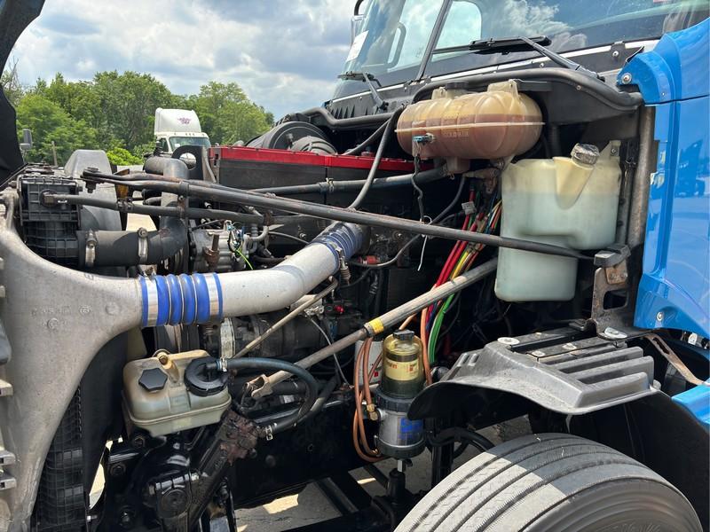 2012 FREIGHTLINER COLUMBIA GLIDER T/A SLEEPER