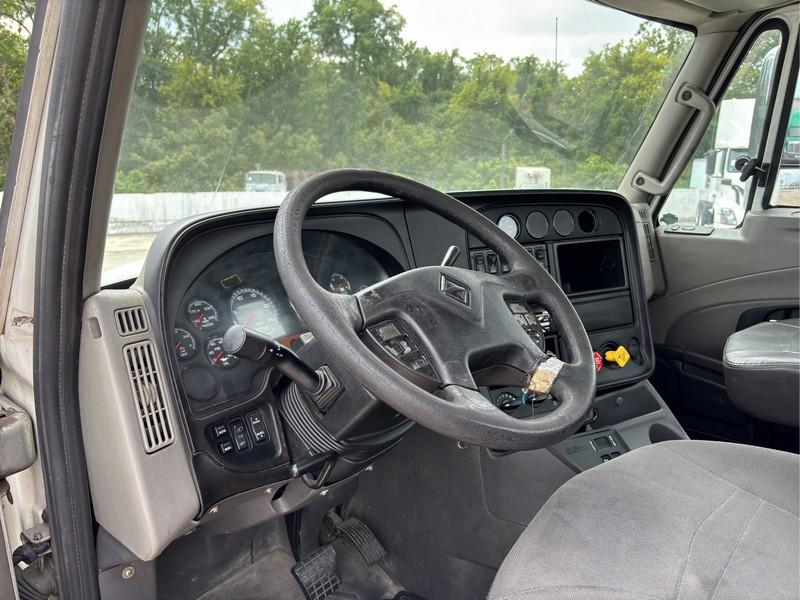 2015 INTERNATIONAL T/A DAYCAB