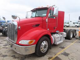 2012 PETERBILT T/A DAYCAB