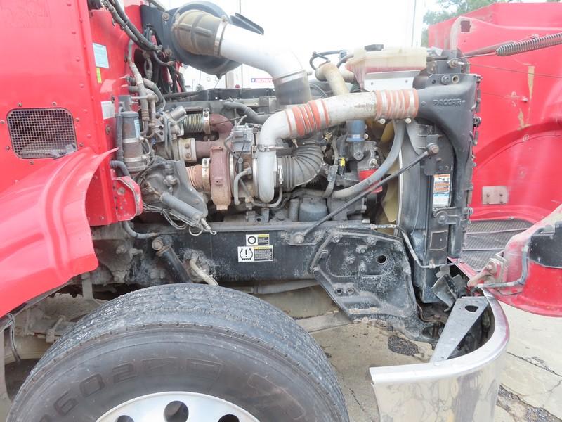 2012 PETERBILT T/A DAYCAB