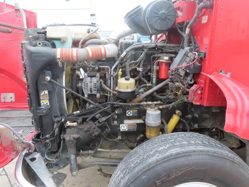 2012 PETERBILT T/A DAYCAB