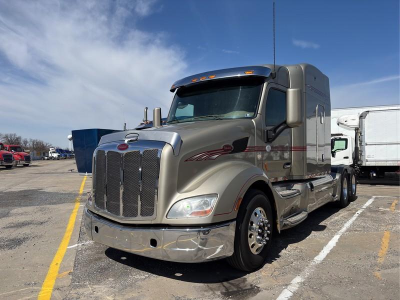 2016  PETERBILT  579  T/A SLEEPER